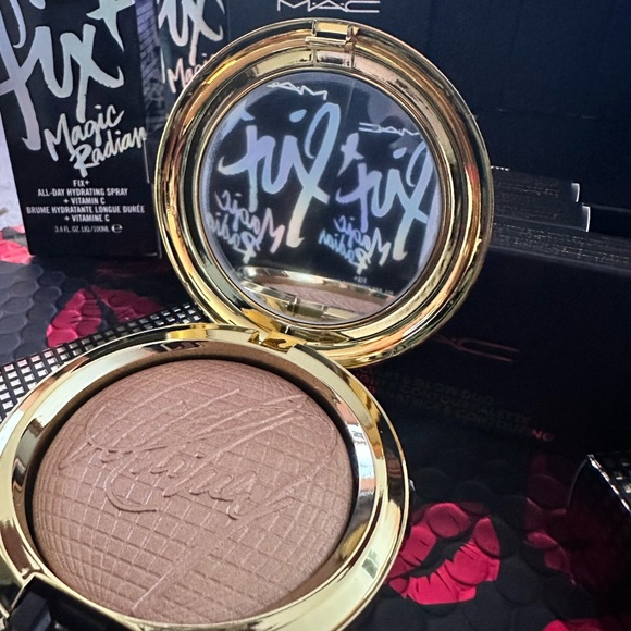 MAC🖌️WHITNEY HOUSTON Extra Dimension Skinfinish Highlighter. LIMITED EDITION. - Picture 7 of 10